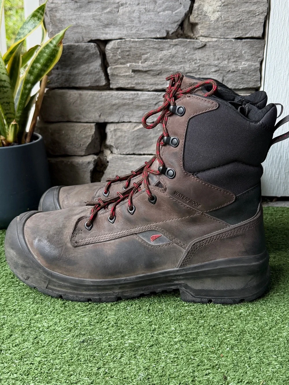 Red Wing Waterproof Metguard Safety Toe Mens Work Boots (Style 3033)
